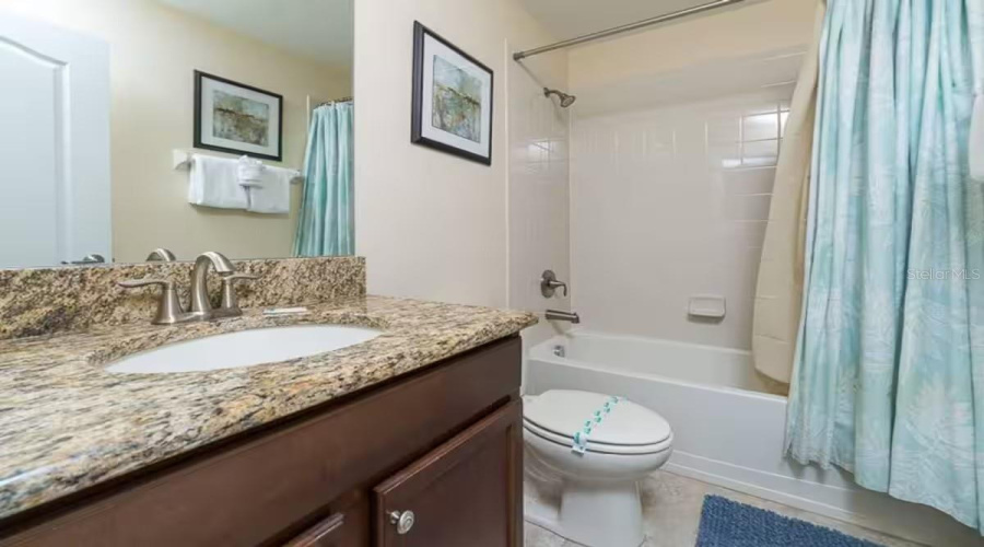 DAVENPORT, Florida 33896, 8 Bedrooms Bedrooms, ,5 BathroomsBathrooms,Residential,For Sale,SHADOW MOUNTAIN,0,MFRO6385097