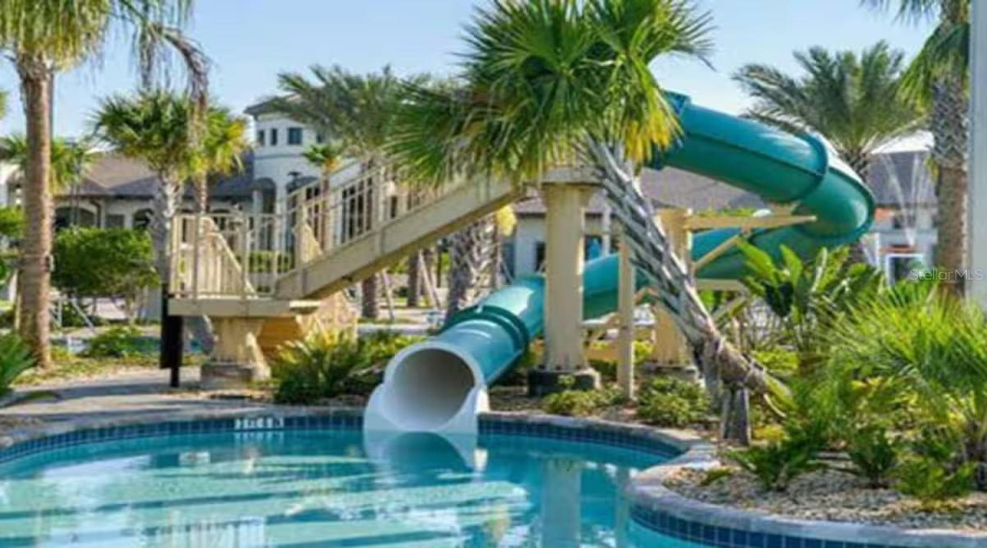 DAVENPORT, Florida 33896, 8 Bedrooms Bedrooms, ,5 BathroomsBathrooms,Residential,For Sale,SHADOW MOUNTAIN,0,MFRO6385097