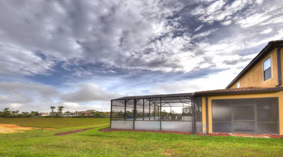 DAVENPORT, Florida 33896, 8 Bedrooms Bedrooms, ,5 BathroomsBathrooms,Residential,For Sale,SHADOW MOUNTAIN,0,MFRO6385097