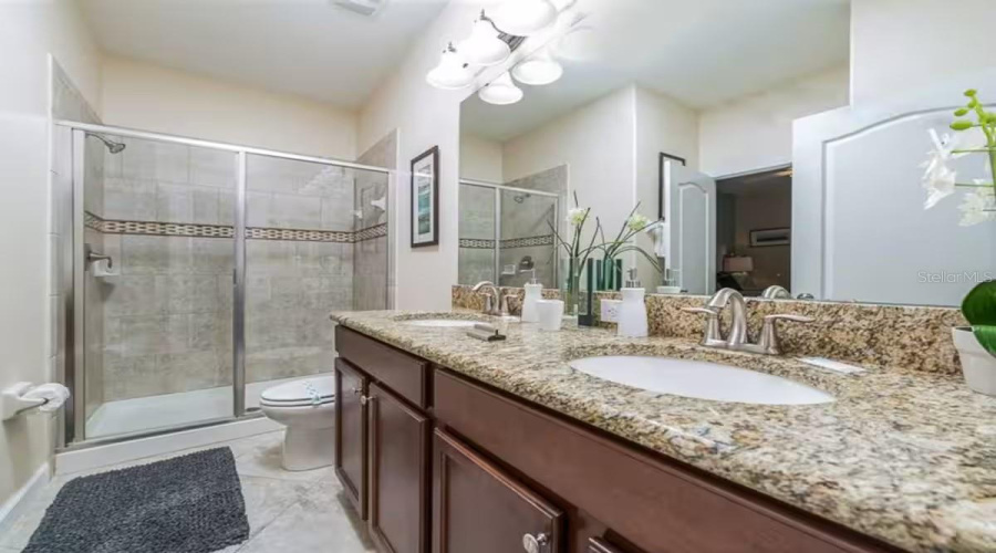 DAVENPORT, Florida 33896, 8 Bedrooms Bedrooms, ,5 BathroomsBathrooms,Residential,For Sale,SHADOW MOUNTAIN,0,MFRO6385097