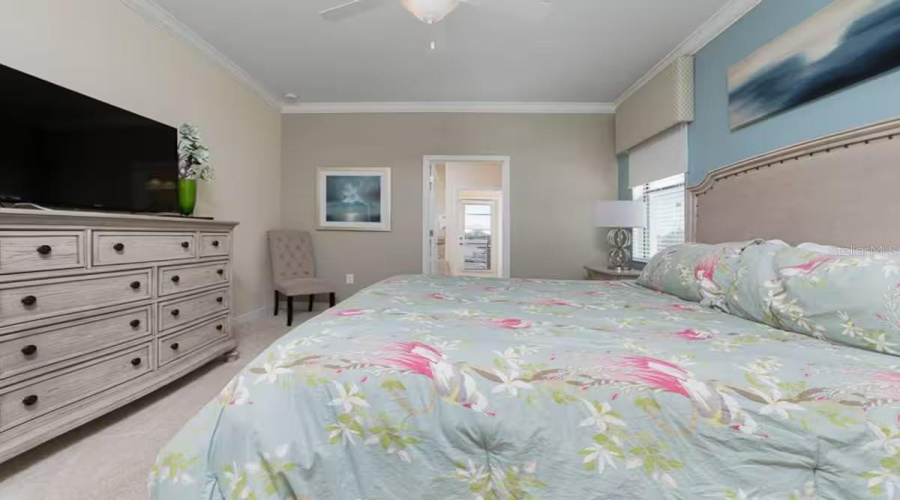 DAVENPORT, Florida 33896, 8 Bedrooms Bedrooms, ,5 BathroomsBathrooms,Residential,For Sale,SHADOW MOUNTAIN,0,MFRO6385097