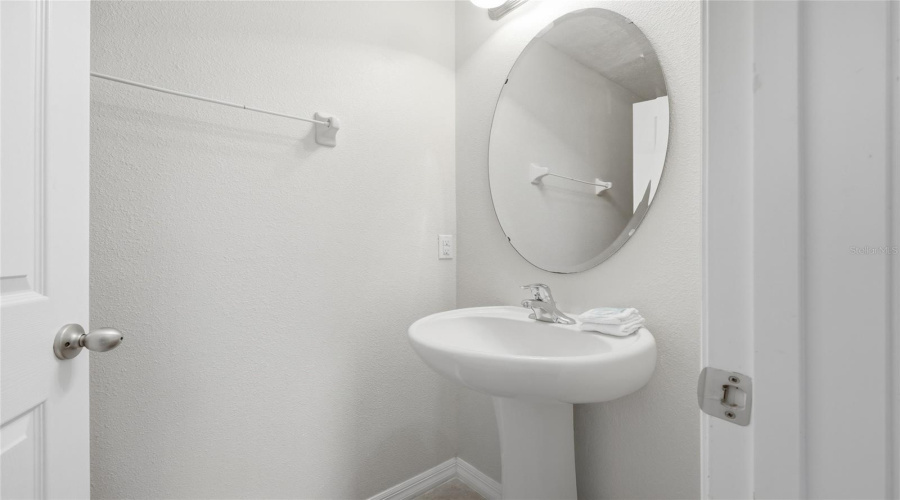 KISSIMMEE, Florida 34746, 4 Bedrooms Bedrooms, ,3 BathroomsBathrooms,Residential,For Sale,SANTOSH,0,MFRO6387887