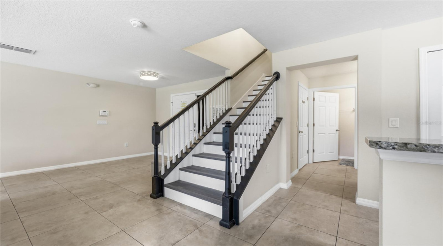 KISSIMMEE, Florida 34746, 4 Bedrooms Bedrooms, ,3 BathroomsBathrooms,Residential,For Sale,SANTOSH,0,MFRO6387887