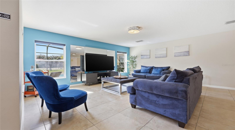 KISSIMMEE, Florida 34746, 4 Bedrooms Bedrooms, ,3 BathroomsBathrooms,Residential,For Sale,SANTOSH,0,MFRO6387887