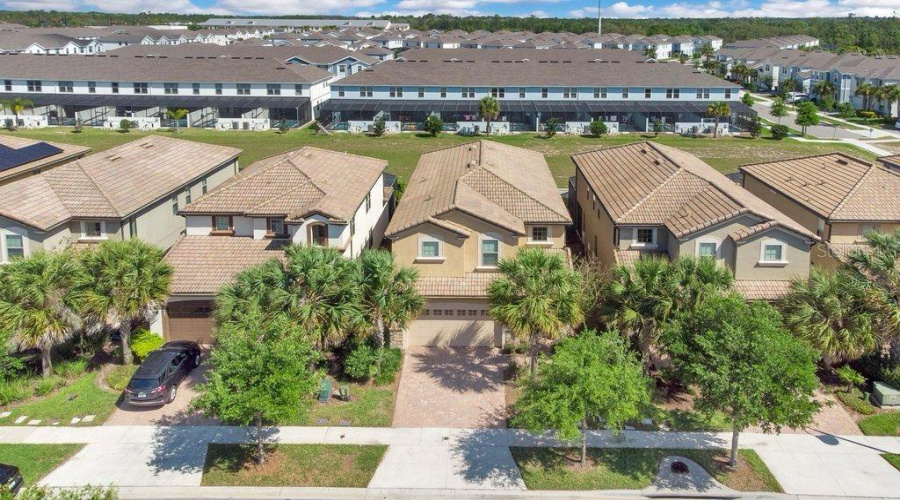 KISSIMMEE, Florida 34747, 6 Bedrooms Bedrooms, ,4 BathroomsBathrooms,Residential,For Sale,RHODES,0,MFRO6319078