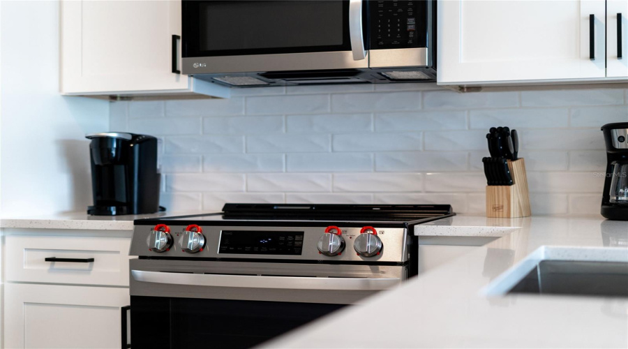 KISSIMMEE, Florida 34747, 3 Bedrooms Bedrooms, ,3 BathroomsBathrooms,Residential,For Sale,SIR KAUFMANN,0,MFRO6387651