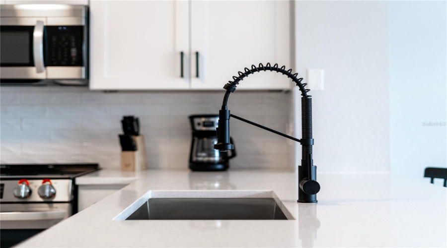 KISSIMMEE, Florida 34747, 3 Bedrooms Bedrooms, ,3 BathroomsBathrooms,Residential,For Sale,SIR KAUFMANN,0,MFRO6387651