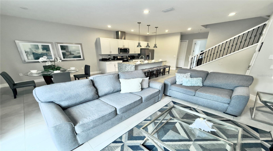 KISSIMMEE, Florida 34747, 5 Bedrooms Bedrooms, ,6 BathroomsBathrooms,Residential,For Sale,SUNVILLE,0,MFRS5145047