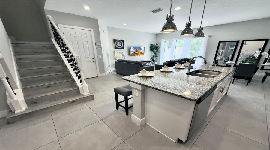 KISSIMMEE, Florida 34747, 5 Bedrooms Bedrooms, ,6 BathroomsBathrooms,Residential,For Sale,SUNVILLE,0,MFRS5145047