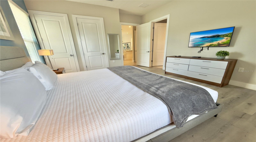 KISSIMMEE, Florida 34747, 5 Bedrooms Bedrooms, ,6 BathroomsBathrooms,Residential,For Sale,SUNVILLE,0,MFRS5145047