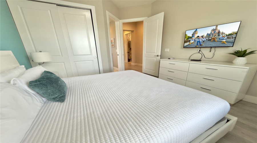 KISSIMMEE, Florida 34747, 5 Bedrooms Bedrooms, ,6 BathroomsBathrooms,Residential,For Sale,SUNVILLE,0,MFRS5145047