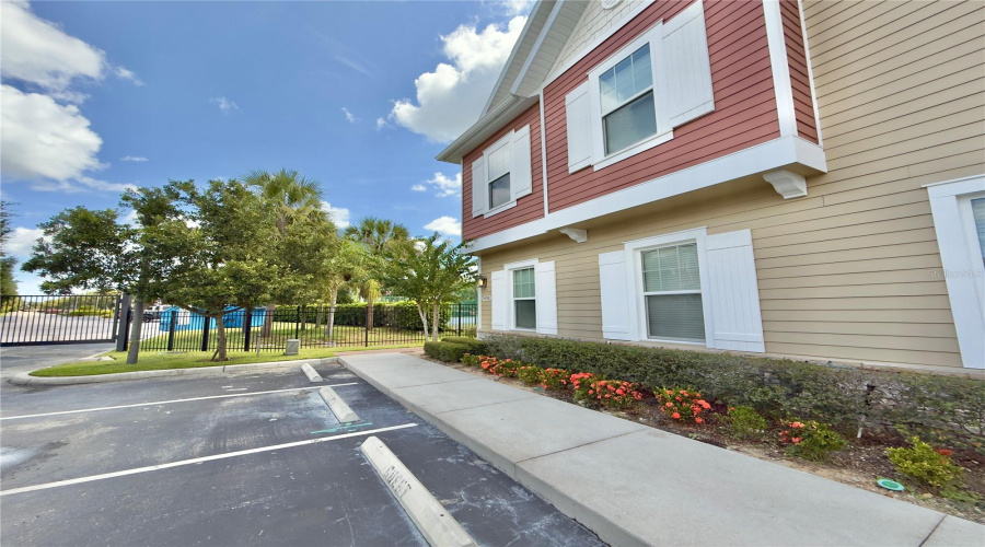 KISSIMMEE, Florida 34747, 5 Bedrooms Bedrooms, ,6 BathroomsBathrooms,Residential,For Sale,SUNVILLE,0,MFRS5145047