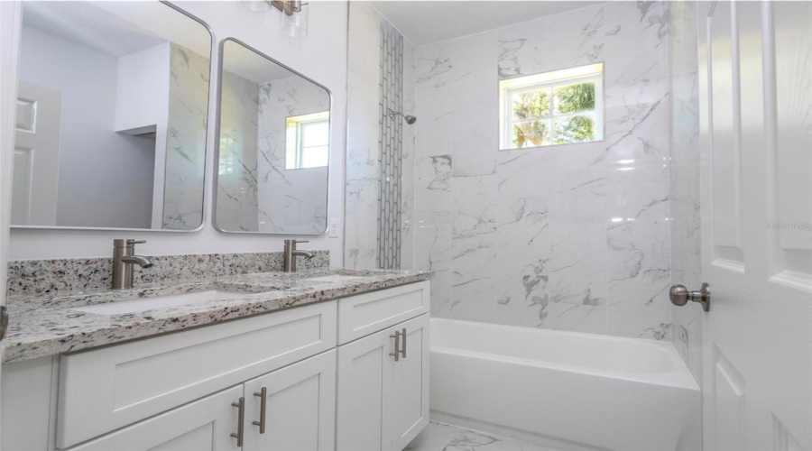 DAVENPORT, Florida 33837, 3 Bedrooms Bedrooms, ,2 BathroomsBathrooms,Residential,For Sale,ALTA VISTA,0,MFRO6383604