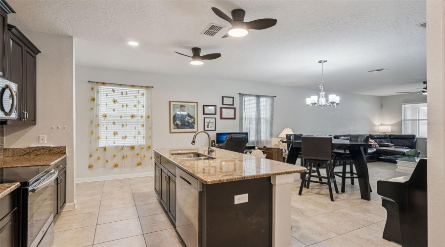 KISSIMMEE, Florida 34746, 3 Bedrooms Bedrooms, ,2 BathroomsBathrooms,Residential,For Sale,FAIRY TALE,0,MFRO6387662