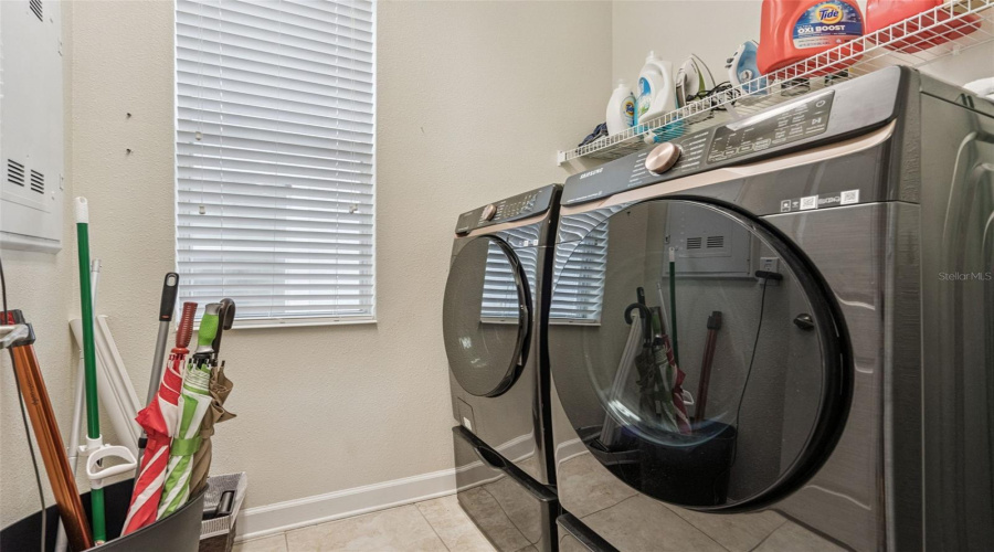 KISSIMMEE, Florida 34746, 3 Bedrooms Bedrooms, ,2 BathroomsBathrooms,Residential,For Sale,FAIRY TALE,0,MFRO6387662