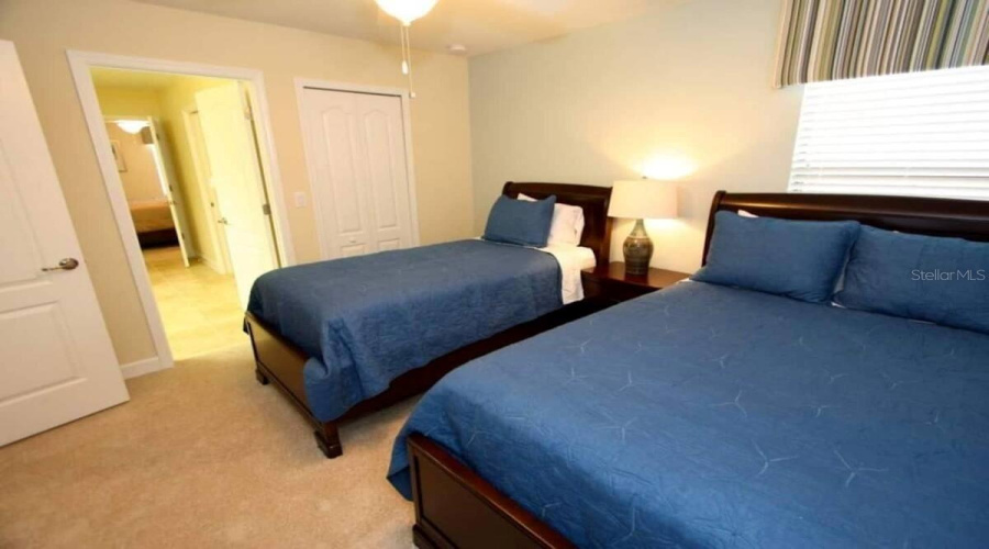 DAVENPORT, Florida 33896, 9 Bedrooms Bedrooms, ,5 BathroomsBathrooms,Residential,For Sale,MOON VALLEY,0,MFRO6385124