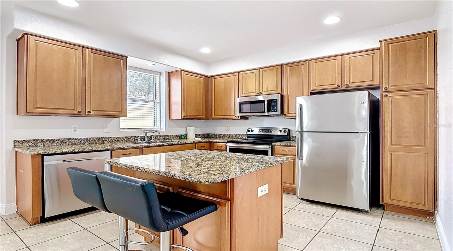 DAVENPORT, Florida 33897, 4 Bedrooms Bedrooms, ,3 BathroomsBathrooms,Residential,For Sale,BELLA VISTA,0,MFRS5144491