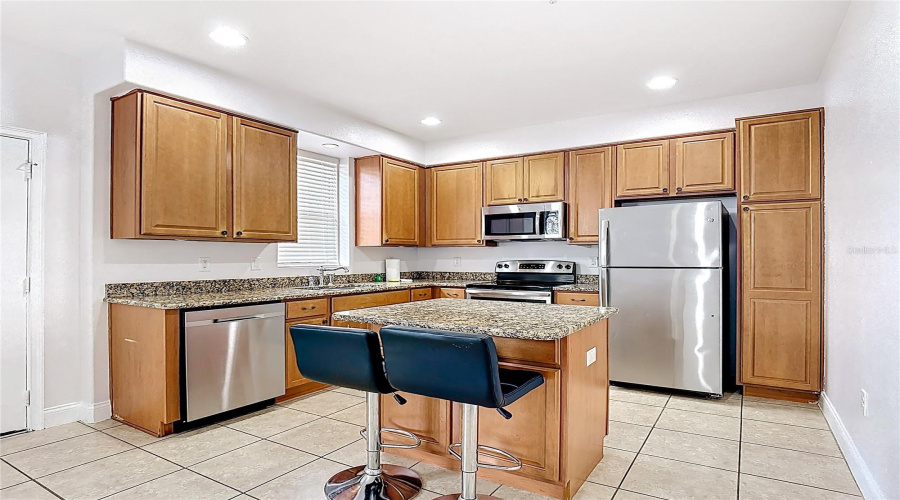 DAVENPORT, Florida 33897, 4 Bedrooms Bedrooms, ,3 BathroomsBathrooms,Residential,For Sale,BELLA VISTA,0,MFRS5144491