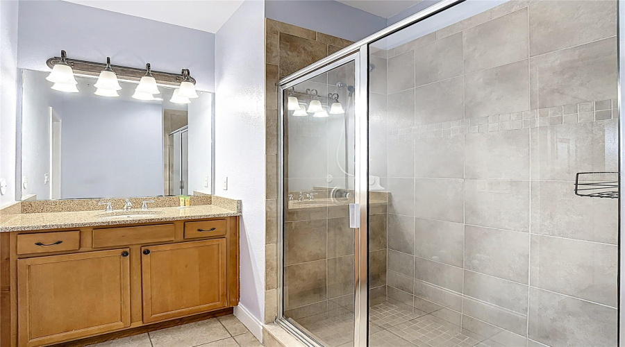 DAVENPORT, Florida 33897, 4 Bedrooms Bedrooms, ,3 BathroomsBathrooms,Residential,For Sale,BELLA VISTA,0,MFRS5144491