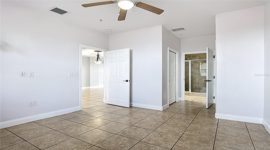 DAVENPORT, Florida 33897, 4 Bedrooms Bedrooms, ,3 BathroomsBathrooms,Residential,For Sale,BELLA VISTA,0,MFRS5144491