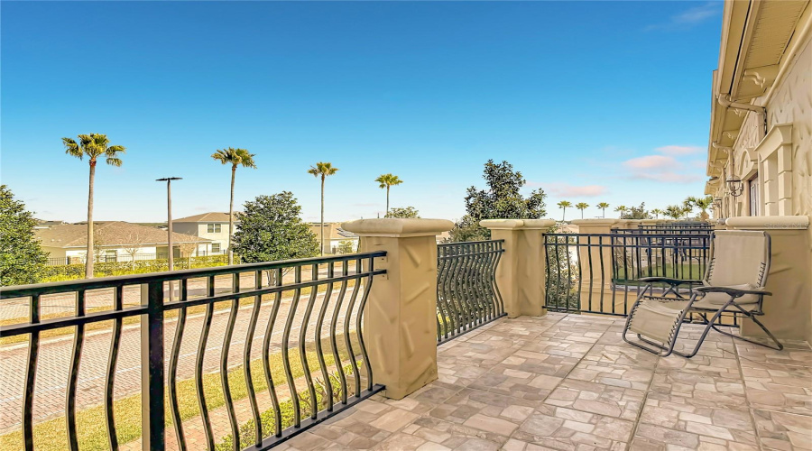 DAVENPORT, Florida 33897, 4 Bedrooms Bedrooms, ,3 BathroomsBathrooms,Residential,For Sale,BELLA VISTA,0,MFRS5144491