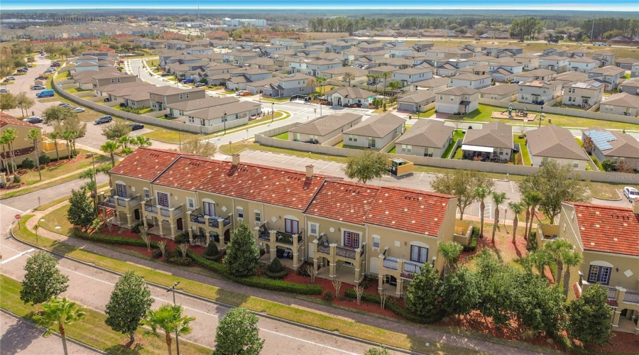 DAVENPORT, Florida 33897, 4 Bedrooms Bedrooms, ,3 BathroomsBathrooms,Residential,For Sale,BELLA VISTA,0,MFRS5144491