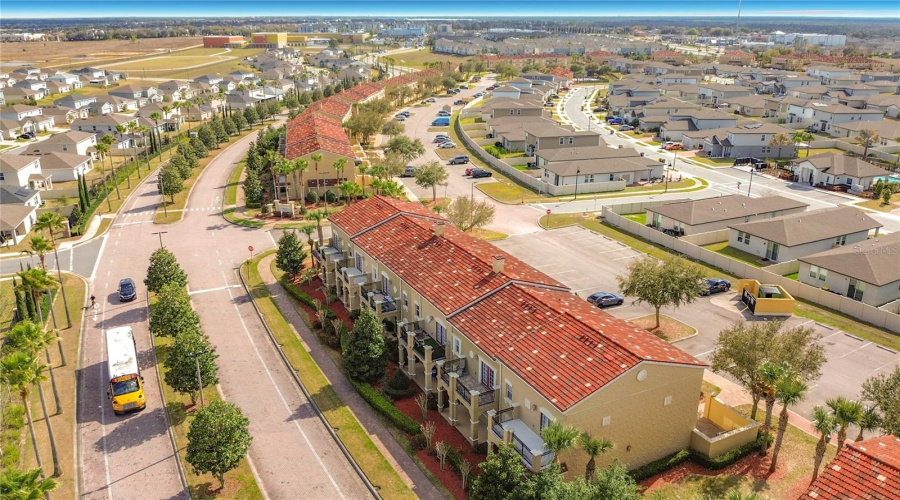 DAVENPORT, Florida 33897, 4 Bedrooms Bedrooms, ,3 BathroomsBathrooms,Residential,For Sale,BELLA VISTA,0,MFRS5144491