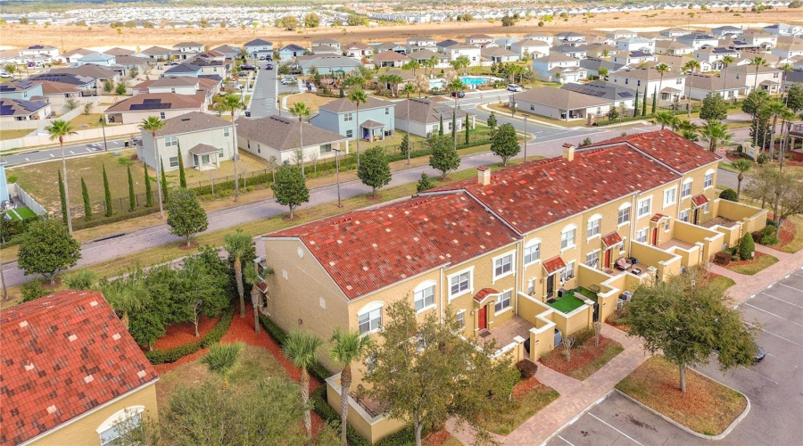 DAVENPORT, Florida 33897, 4 Bedrooms Bedrooms, ,3 BathroomsBathrooms,Residential,For Sale,BELLA VISTA,0,MFRS5144491