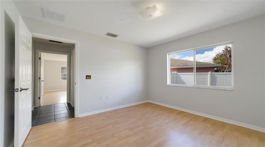 DAVENPORT, Florida 33896, 3 Bedrooms Bedrooms, ,2 BathroomsBathrooms,Residential,For Sale,PARADISE WOODS,0,MFRO6387989