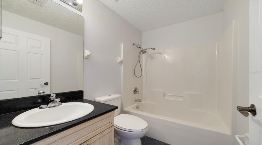 DAVENPORT, Florida 33896, 3 Bedrooms Bedrooms, ,2 BathroomsBathrooms,Residential,For Sale,PARADISE WOODS,0,MFRO6387989