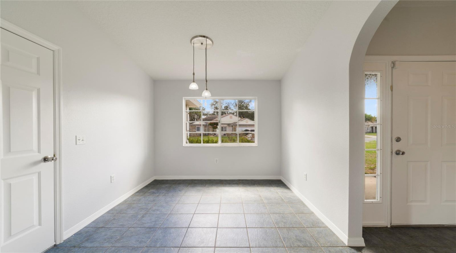 DAVENPORT, Florida 33896, 3 Bedrooms Bedrooms, ,2 BathroomsBathrooms,Residential,For Sale,PARADISE WOODS,0,MFRO6387989