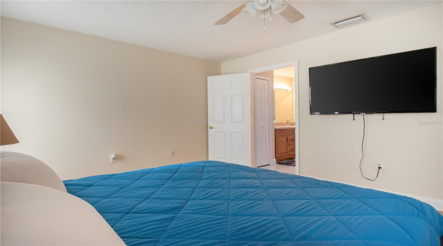 DAVENPORT, Florida 33897, 5 Bedrooms Bedrooms, ,3 BathroomsBathrooms,Residential,For Sale,JERICA,0,MFRO6387966