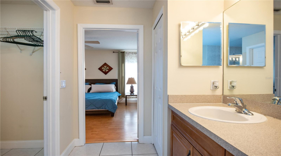 DAVENPORT, Florida 33897, 5 Bedrooms Bedrooms, ,3 BathroomsBathrooms,Residential,For Sale,JERICA,0,MFRO6387966