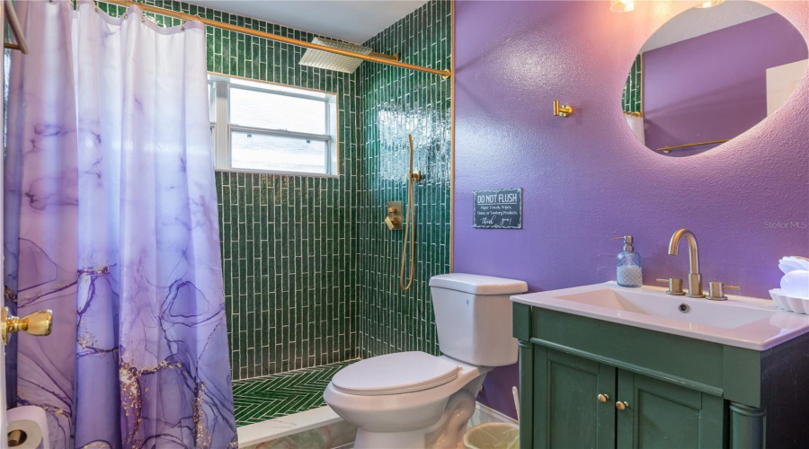 DAVENPORT, Florida 33897, 5 Bedrooms Bedrooms, ,3 BathroomsBathrooms,Residential,For Sale,JERICA,0,MFRO6387966