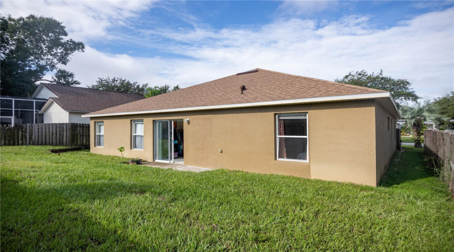 DAVENPORT, Florida 33897, 5 Bedrooms Bedrooms, ,3 BathroomsBathrooms,Residential,For Sale,JERICA,0,MFRO6387966