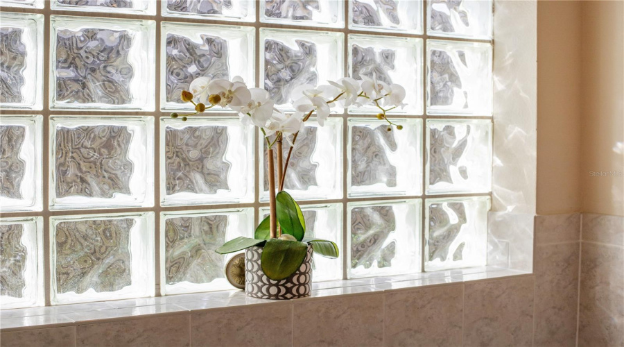 DAVENPORT, Florida 33897, 5 Bedrooms Bedrooms, ,3 BathroomsBathrooms,Residential,For Sale,JERICA,0,MFRO6387966