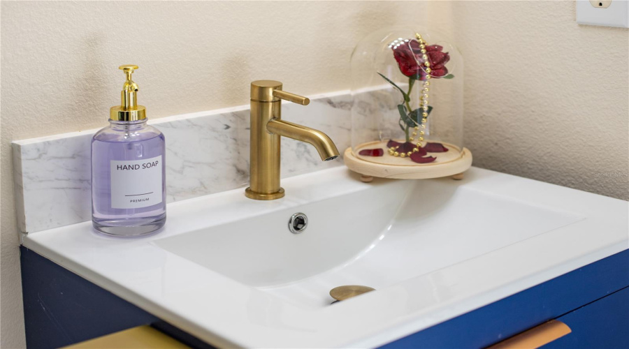 DAVENPORT, Florida 33897, 5 Bedrooms Bedrooms, ,3 BathroomsBathrooms,Residential,For Sale,JERICA,0,MFRO6387966