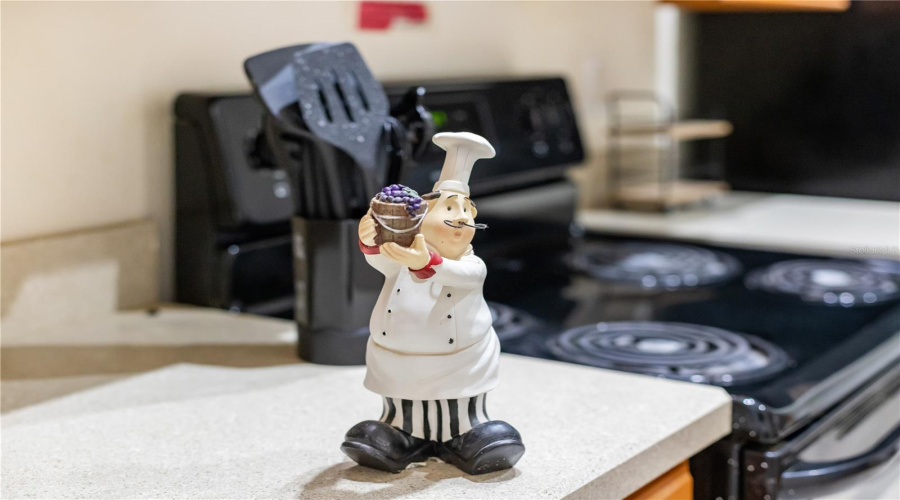 DAVENPORT, Florida 33897, 5 Bedrooms Bedrooms, ,3 BathroomsBathrooms,Residential,For Sale,JERICA,0,MFRO6387966