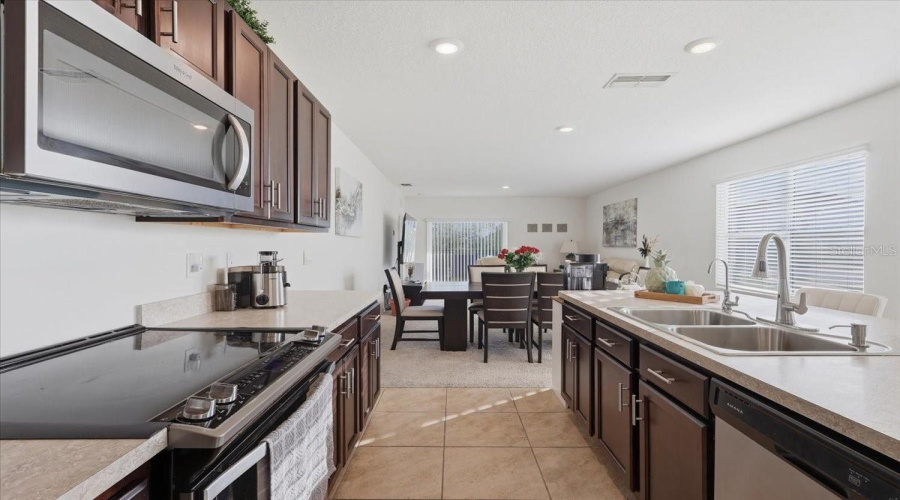 DAVENPORT, Florida 33837, 3 Bedrooms Bedrooms, ,2 BathroomsBathrooms,Residential,For Sale,BROOKLET,0,MFRS5144992