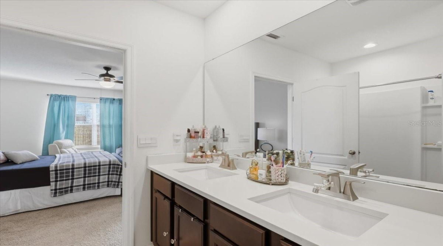 DAVENPORT, Florida 33837, 3 Bedrooms Bedrooms, ,2 BathroomsBathrooms,Residential,For Sale,BROOKLET,0,MFRS5144992