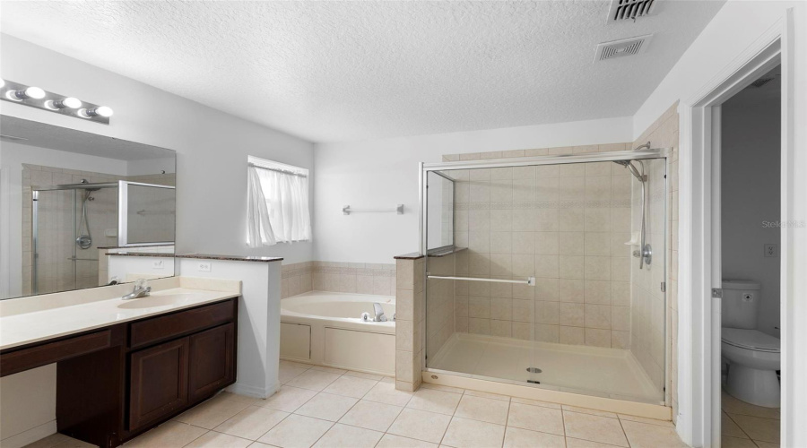 KISSIMMEE, Florida 34746, 5 Bedrooms Bedrooms, ,3 BathroomsBathrooms,Residential,For Sale,STAR GRASS,0,MFRS5145005