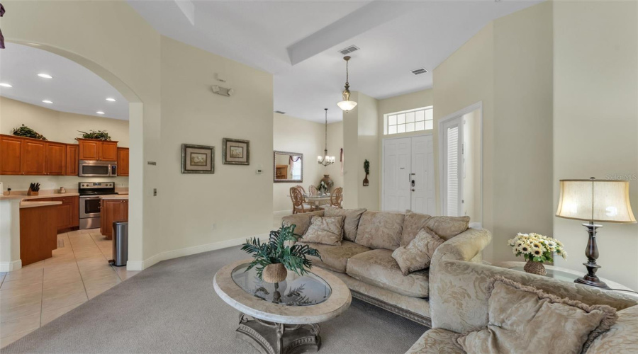 DAVENPORT, Florida 33897, 5 Bedrooms Bedrooms, ,3 BathroomsBathrooms,Residential,For Sale,BARBERA,0,MFRL4959727