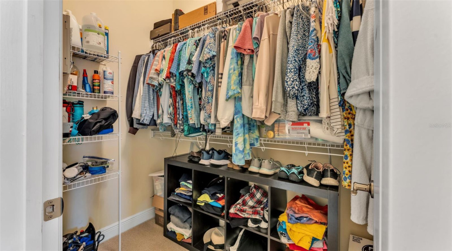 DAVENPORT, Florida 33897, 5 Bedrooms Bedrooms, ,3 BathroomsBathrooms,Residential,For Sale,BARBERA,0,MFRL4959727