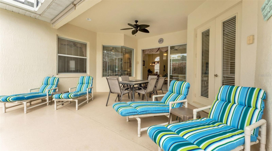 DAVENPORT, Florida 33897, 5 Bedrooms Bedrooms, ,3 BathroomsBathrooms,Residential,For Sale,BARBERA,0,MFRL4959727