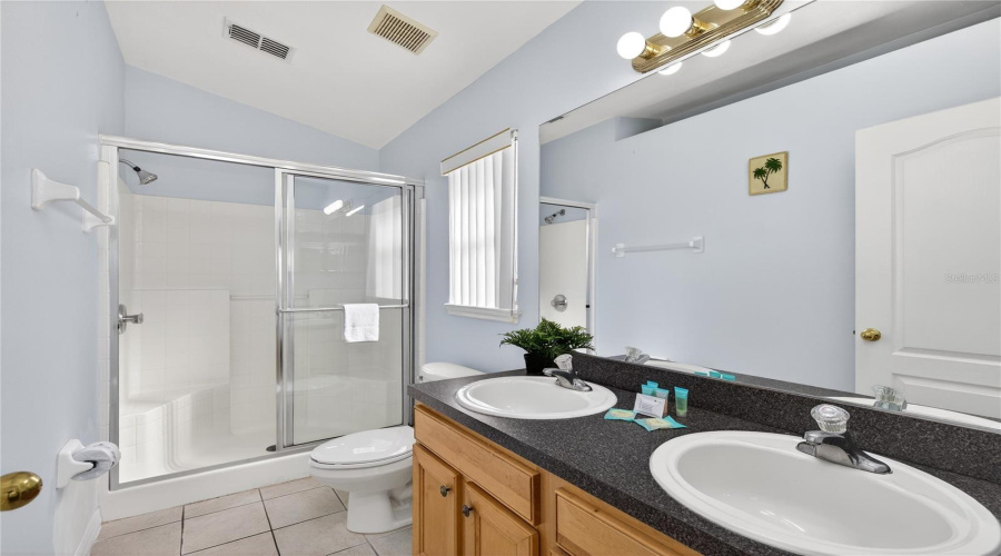 DAVENPORT, Florida 33896, 5 Bedrooms Bedrooms, ,3 BathroomsBathrooms,Residential,For Sale,SCRUB JAY,0,MFRO6386478