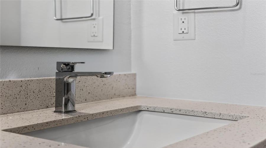 DAVENPORT, Florida 33896, 4 Bedrooms Bedrooms, ,4 BathroomsBathrooms,Residential,For Sale,FAMAGUSTA,0,MFRO6386335