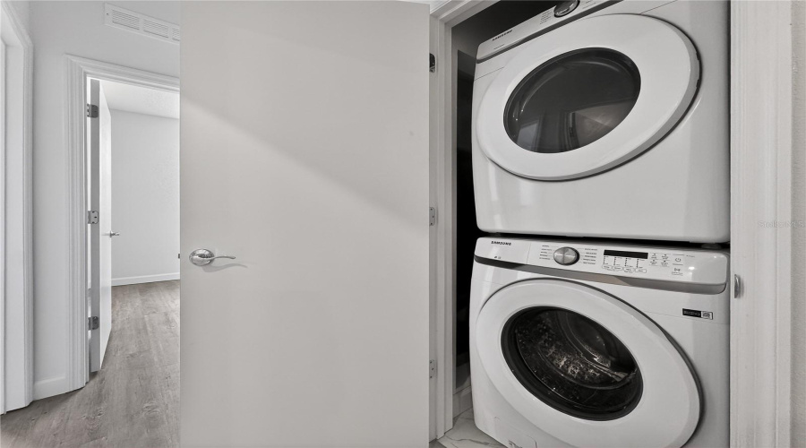 DAVENPORT, Florida 33896, 4 Bedrooms Bedrooms, ,4 BathroomsBathrooms,Residential,For Sale,FAMAGUSTA,0,MFRO6386335