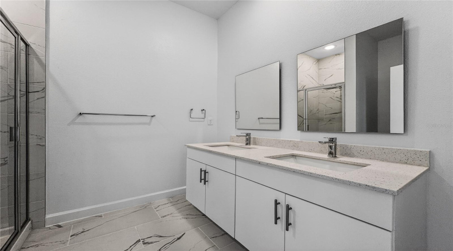 DAVENPORT, Florida 33896, 4 Bedrooms Bedrooms, ,4 BathroomsBathrooms,Residential,For Sale,FAMAGUSTA,0,MFRO6386335