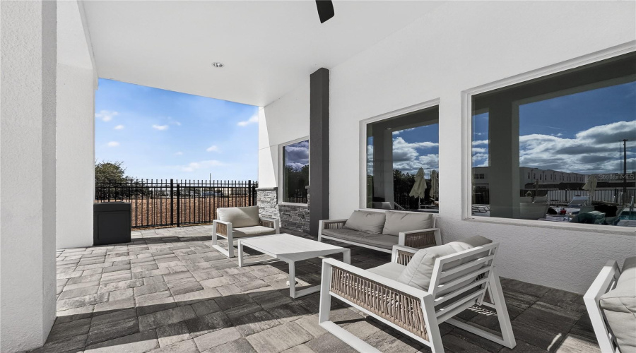 DAVENPORT, Florida 33896, 4 Bedrooms Bedrooms, ,4 BathroomsBathrooms,Residential,For Sale,FAMAGUSTA,0,MFRO6386335