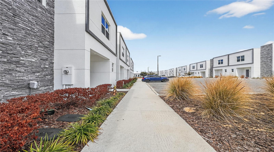 DAVENPORT, Florida 33896, 4 Bedrooms Bedrooms, ,4 BathroomsBathrooms,Residential,For Sale,FAMAGUSTA,0,MFRO6386335